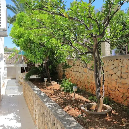 Apartment Apartments By The Sea Okrug Gornji, Ciovo - 8625 Trogir