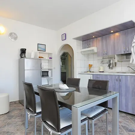 Apartment Apartments By The Sea Okrug Gornji, Ciovo - 8625 *