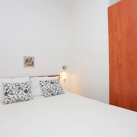 Apartments By The Sea Okrug Gornji, Ciovo - 8625 Apartment