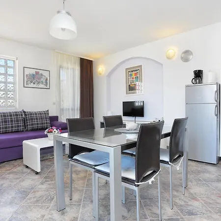 Apartment Apartments By The Sea Okrug Gornji, Ciovo - 8625 Trogir